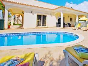 Luxurious villa in Albufeira with private pool